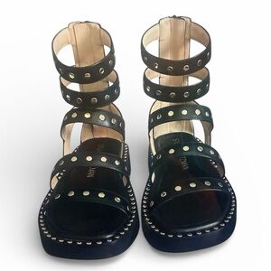 Stuart Weitzman Black Gladiator Sandals w/Studded Strap Women’s Size 9.5C NWT